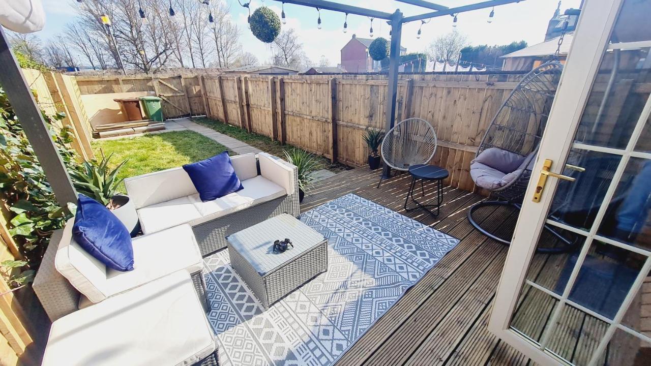 Beautiful 2Bed House With Garden, Walking Distance To Town - Free Parking Apartment Glasgow Bagian luar foto