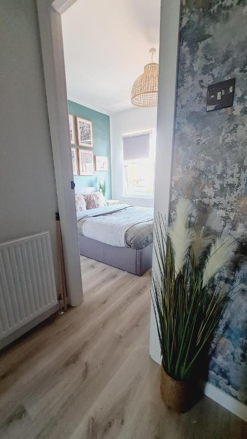 Beautiful 2Bed House With Garden, Walking Distance To Town - Free Parking Apartment Glasgow Bagian luar foto