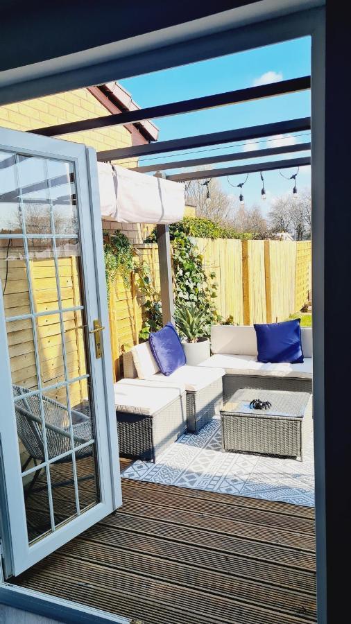 Beautiful 2Bed House With Garden, Walking Distance To Town - Free Parking Apartment Glasgow Bagian luar foto